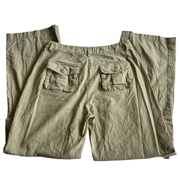 White Fox Cargo Pants - Picture 2 of 5